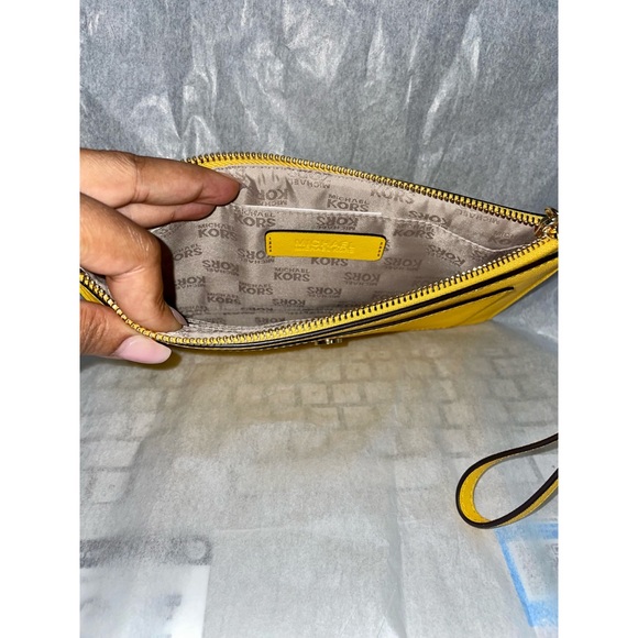 Michael Kors Greenwich Leather Clutch - Picture 8 of 11